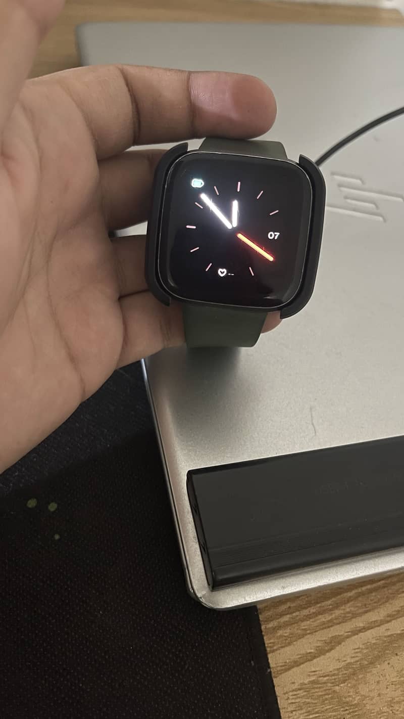 Fitbit Versa 2 3