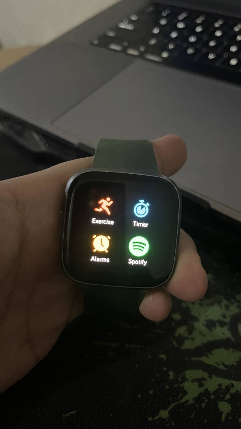 Fitbit Versa 2 6