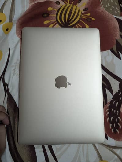 MacBook 2017 I7 Latest MacoOs Sequoia Updates.