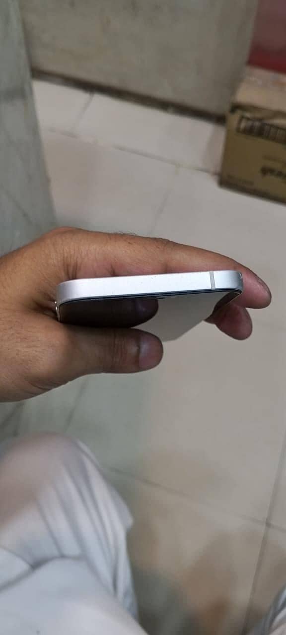 iPhone 12 jv 3