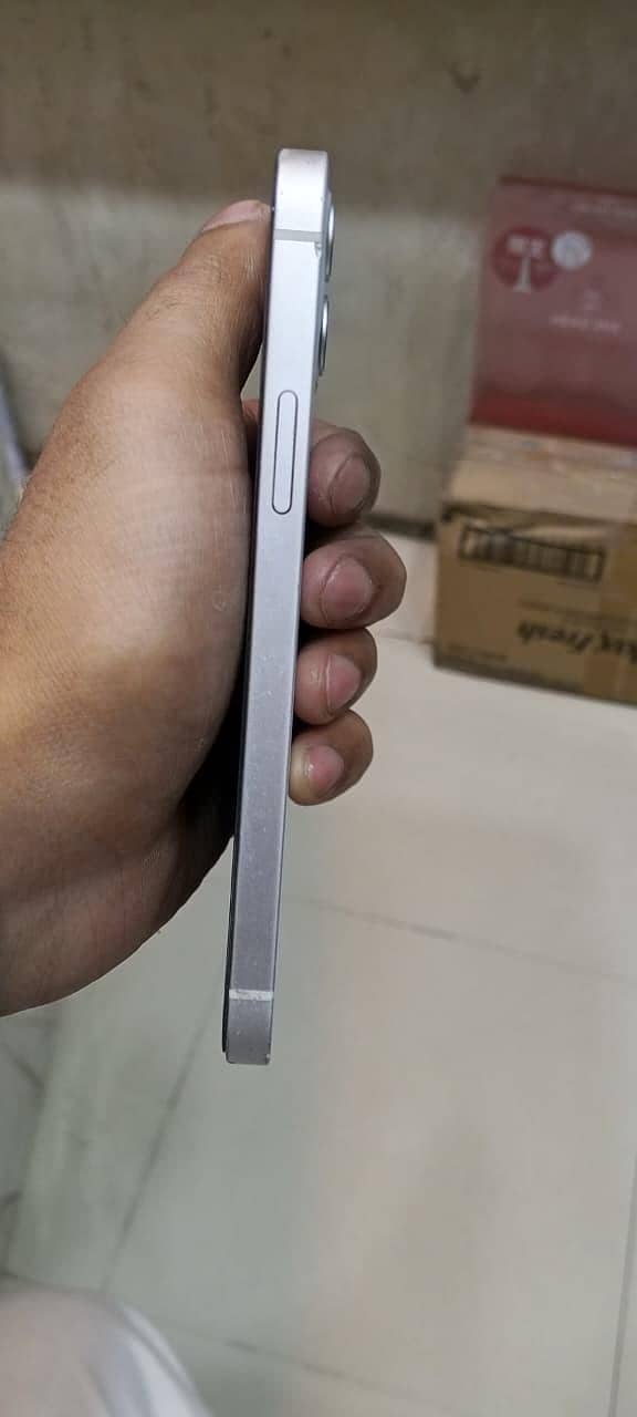 iPhone 12 jv 6