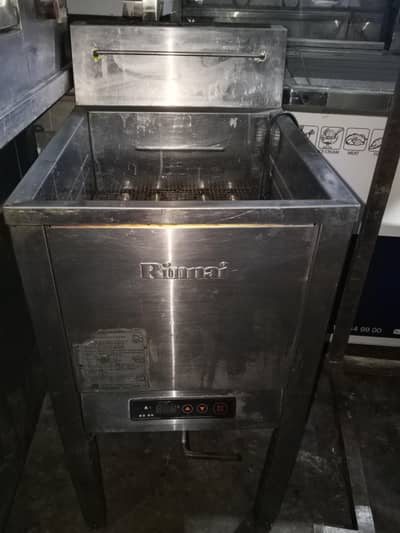 rennai 24L fryer available for sale
