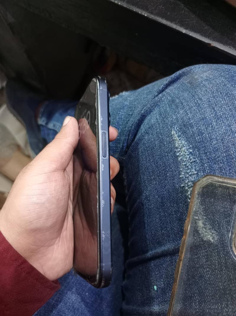 iphone 15 pro 3