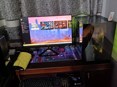 Gaming Pc. Custom build, slightly used
