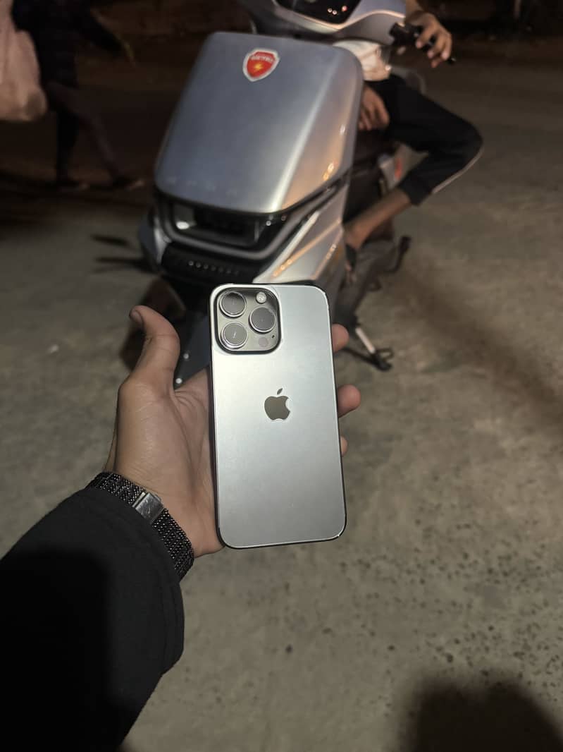 13 Pro 1