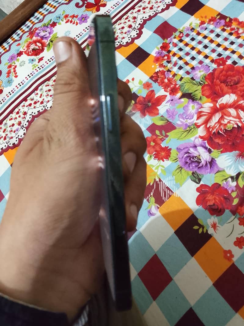 iphone 12 pro 2