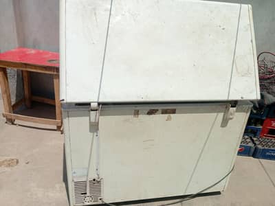 Used Refrigerator  for Urgent Sale