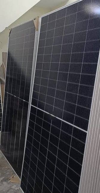 LONGI Himo X10 640 Watts New Solar Panels