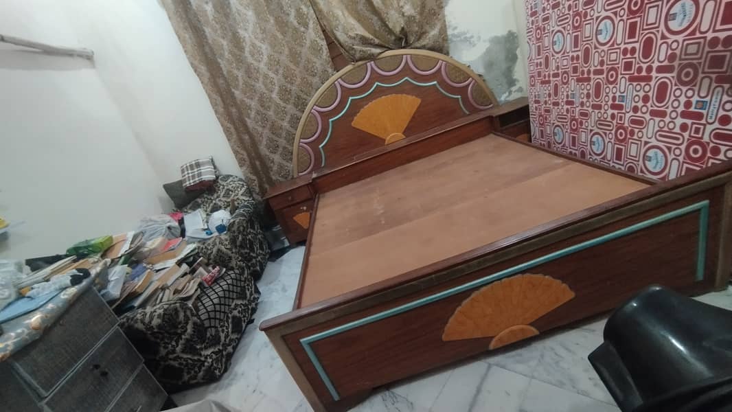 Used Double bed 4