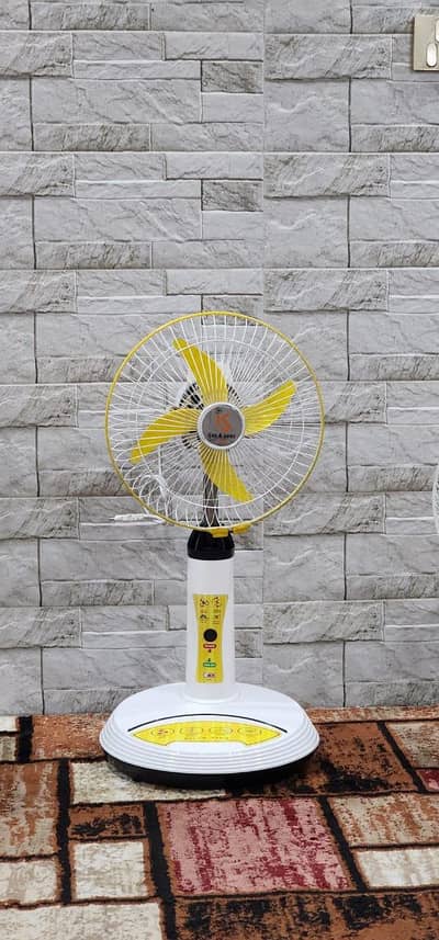 Charging fan for sale 14 inch or 18 inch