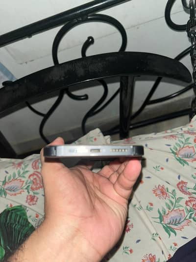Iphone 14 pro max condition 10:9.5