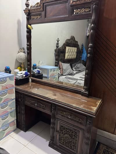 dresser for sale urgent