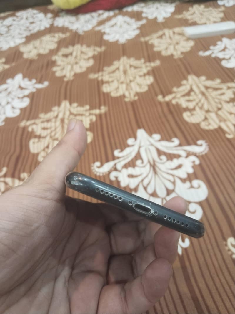 IPhone XR 0