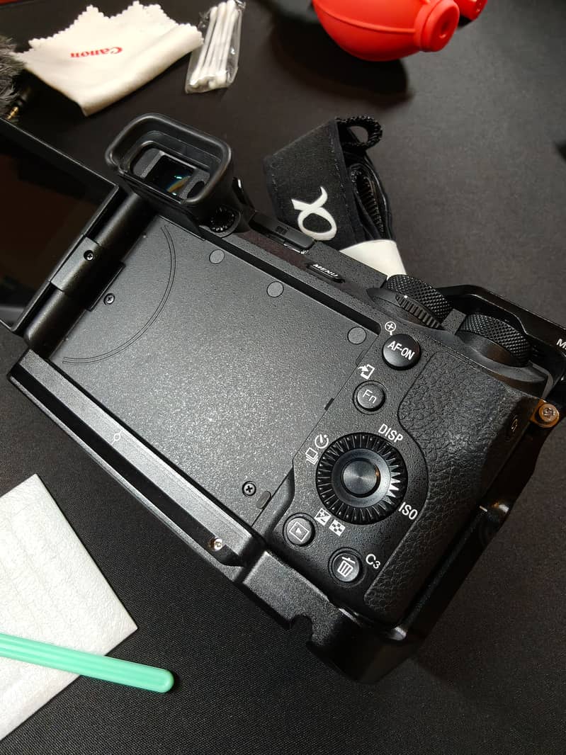 Sony A6700 2