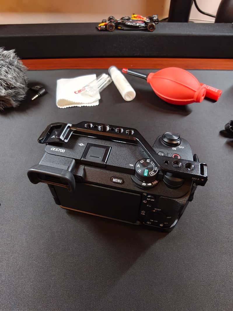 Sony A6700 6