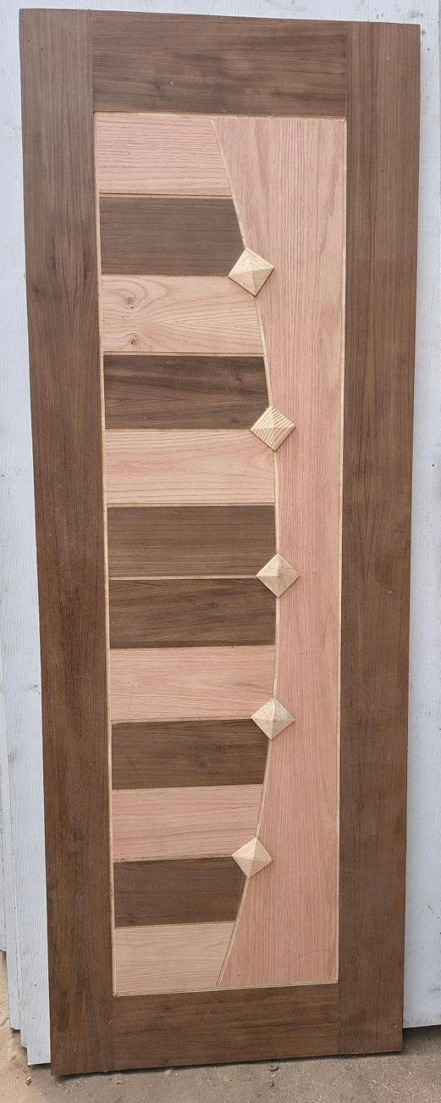 PASTING DOOR 16