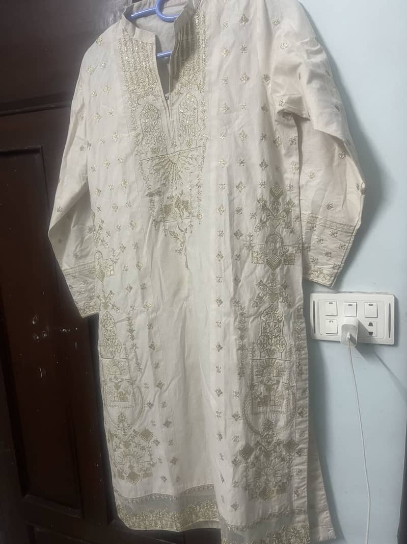 Clearing wardrobe condition 10/10 17