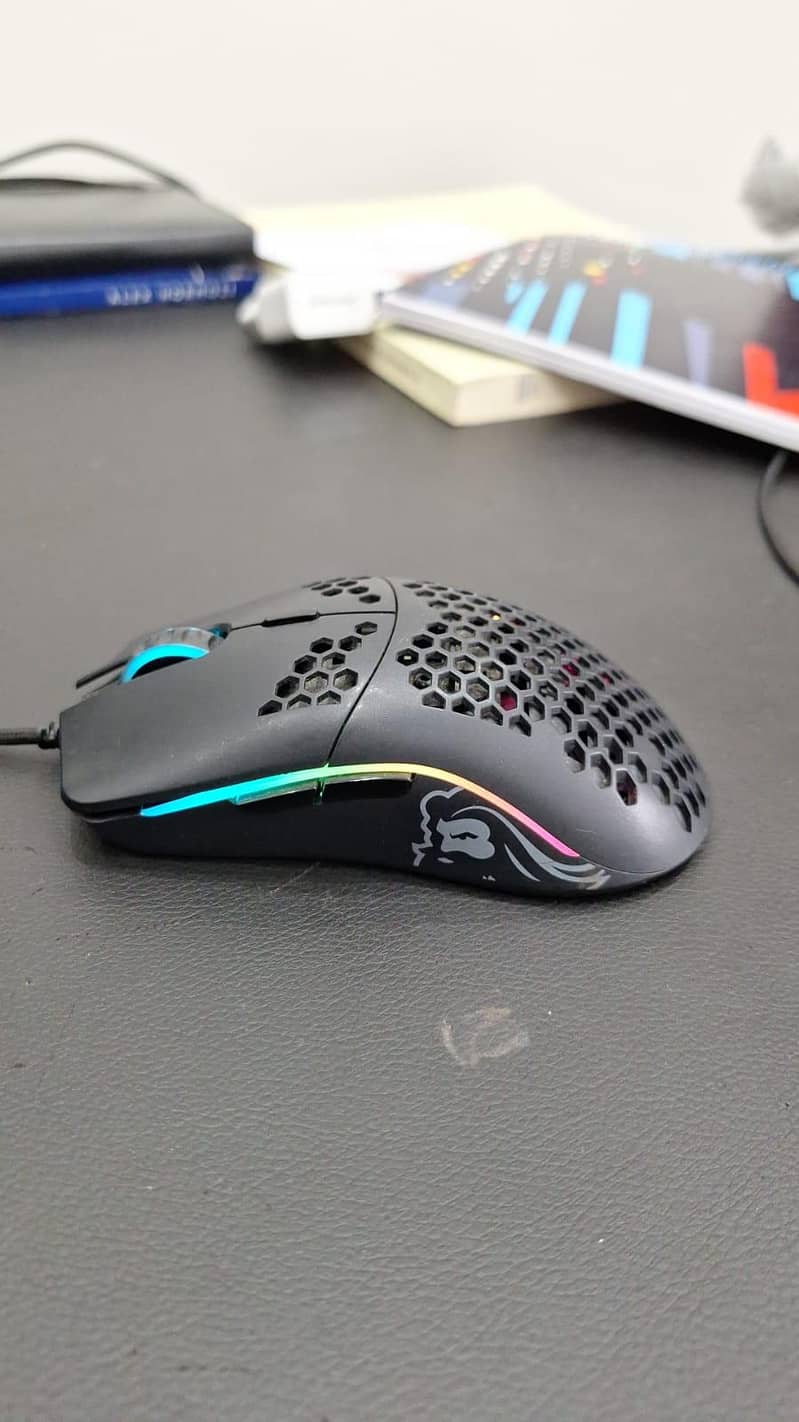 Glorious model o 0