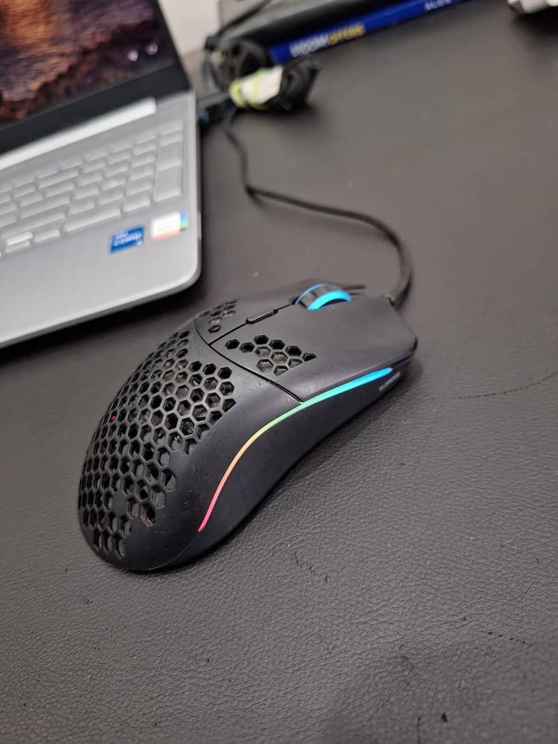 Glorious model o 1