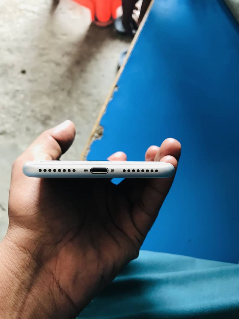 Iphon8 plus 1
