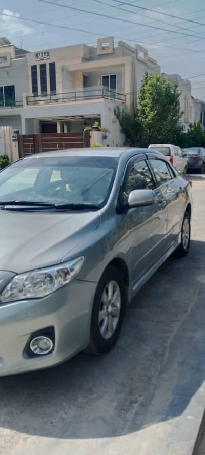 Toyota Corolla GLi Automatic 2013 – Excellent Condition | Neat & Clean
