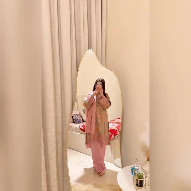 LED mirror 4