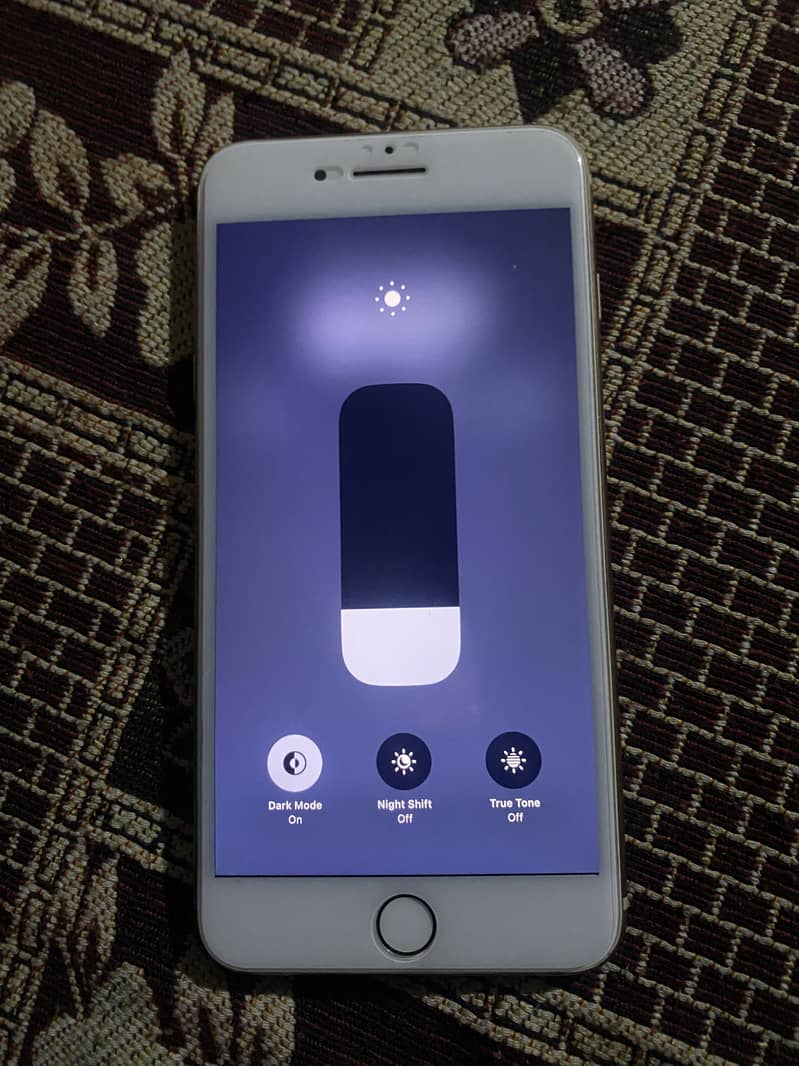 Apple iPhone 8 Plus 2