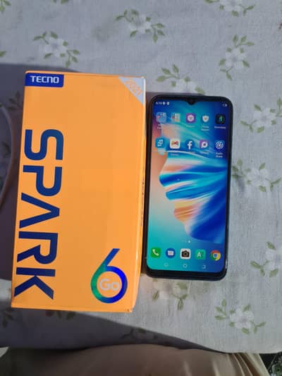 techo spark 6 go 4/64 gb box bh he only panel chnge he