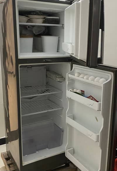 Dawlance Refrigerator Urgent For Sale 45000