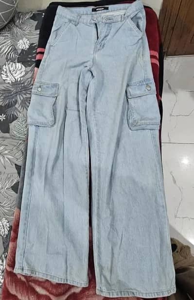 Wide leg jeans WAIST 28-30
