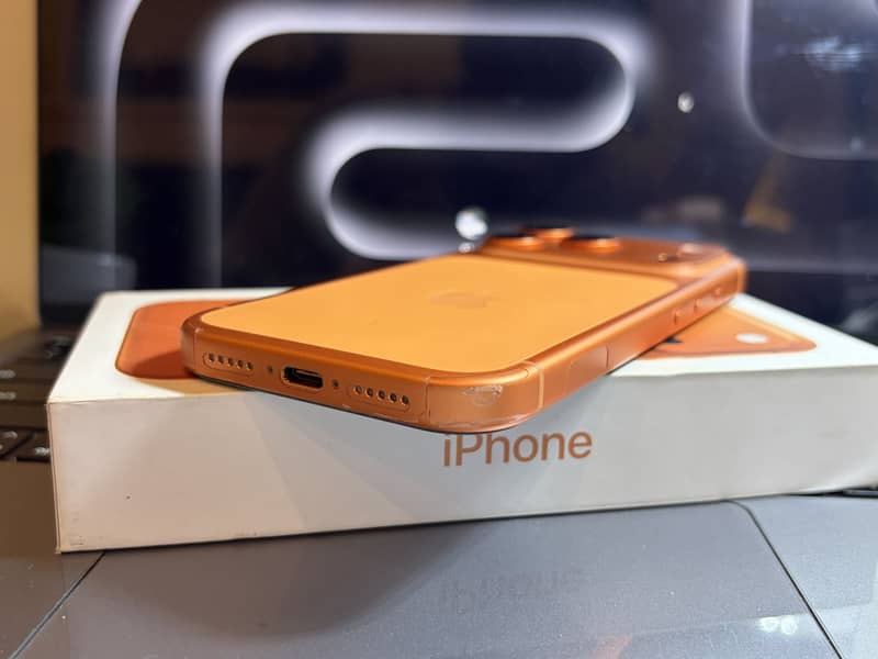 Iphone 17 pro 4