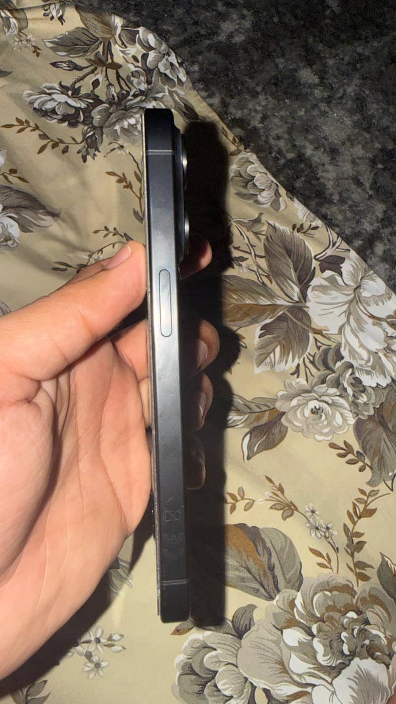 Iphone 15 Pro 6
