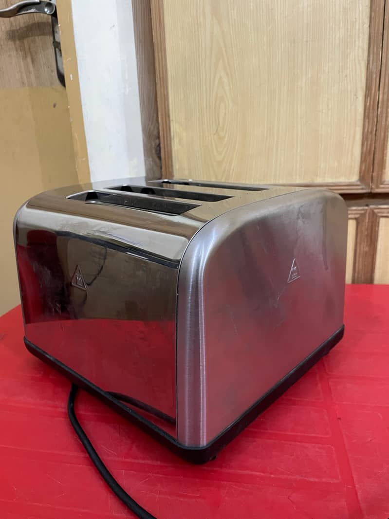 Morphy Richards 4'Slice Toaster 7
