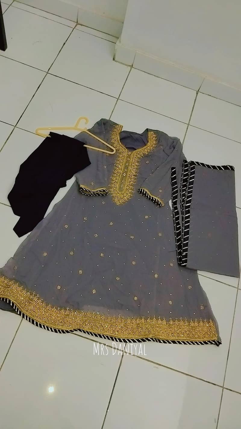 dresses 1