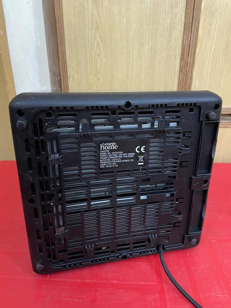 Morphy Richards 4'Slice Toaster 9