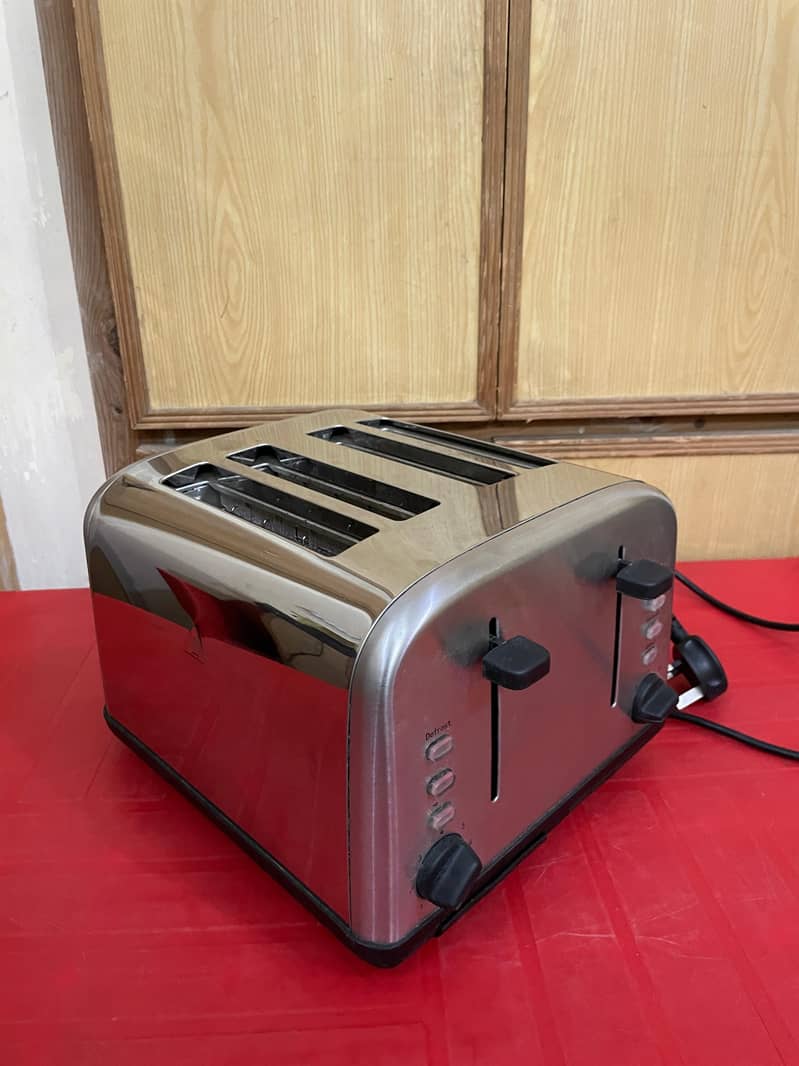 Morphy Richards 4'Slice Toaster 14