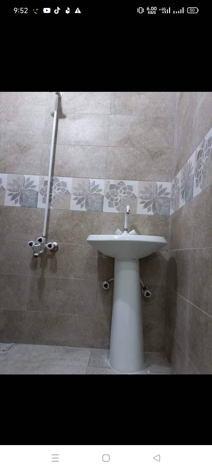 Tiles fixer 5