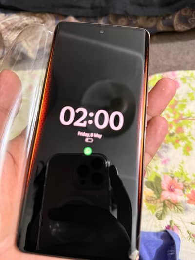 VIVO V40E 16/256 With Box