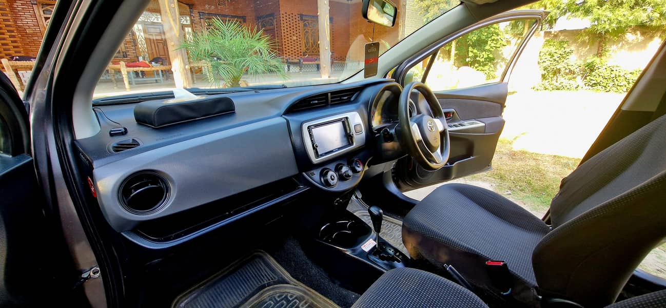 Vitz 15/18 10