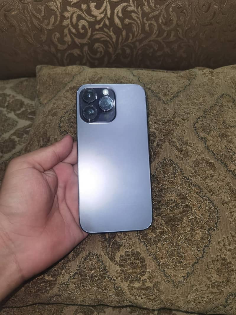 Iphone 14 pro max 2