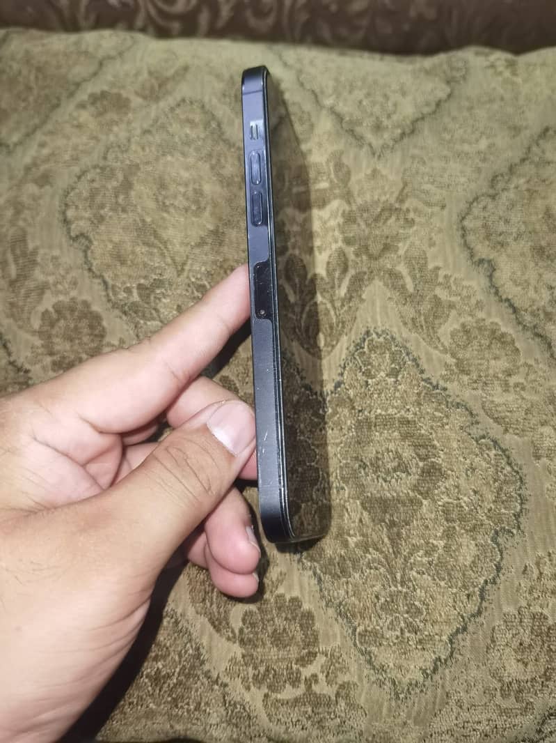 Iphone 14 pro max 5