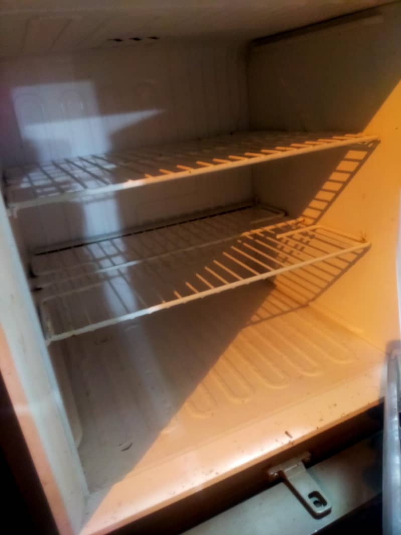 pel refrigerator 8