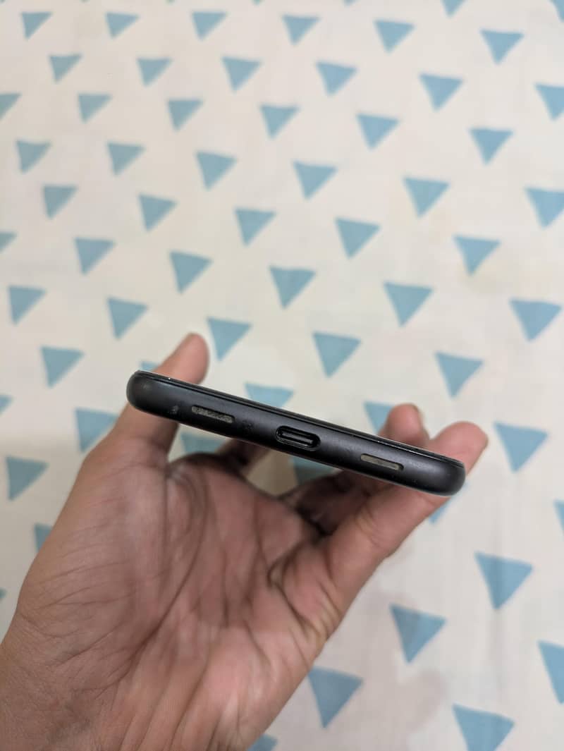 Google Pixel 4a5g 3