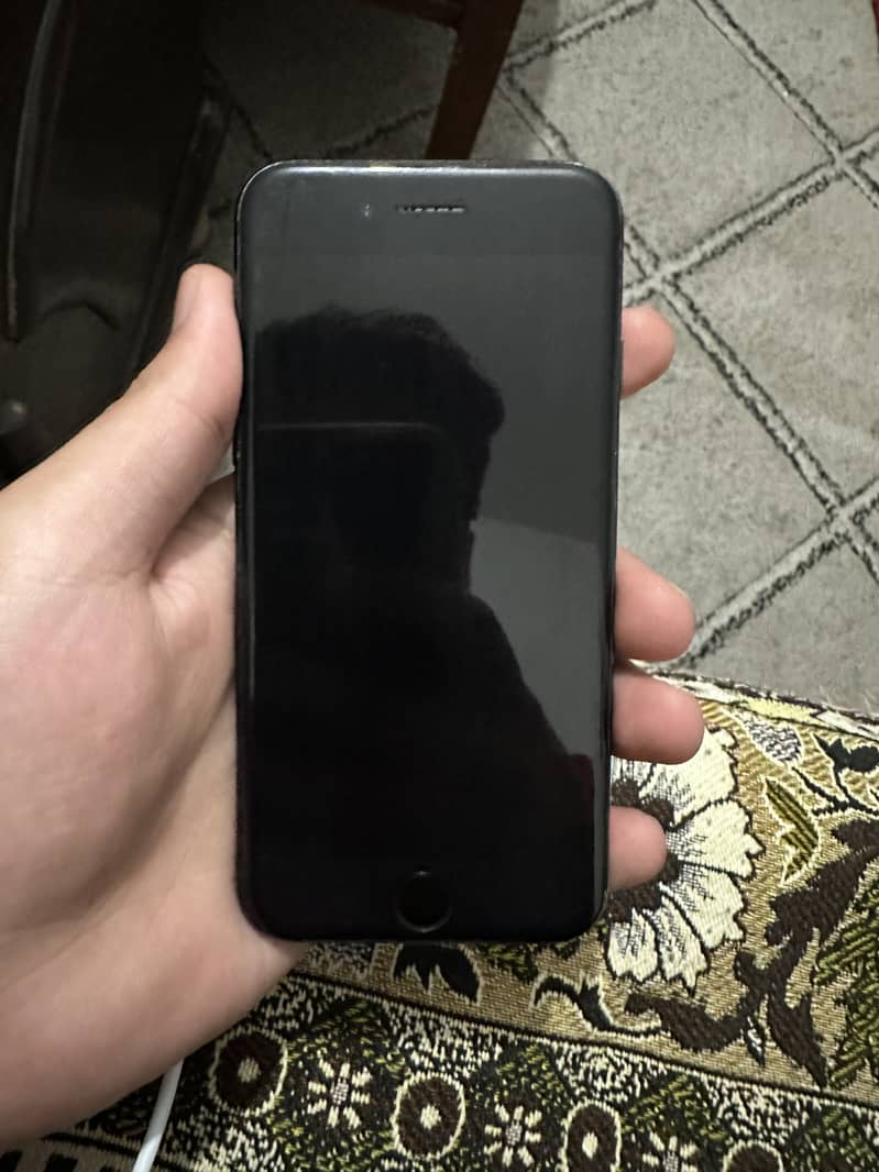 Apple iPhone 7 1