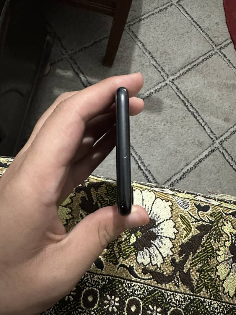 Apple iPhone 7 4