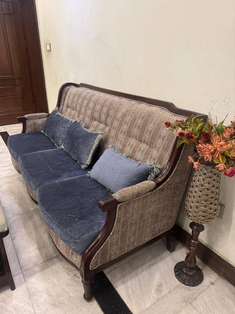 7 seater Sofa set 0