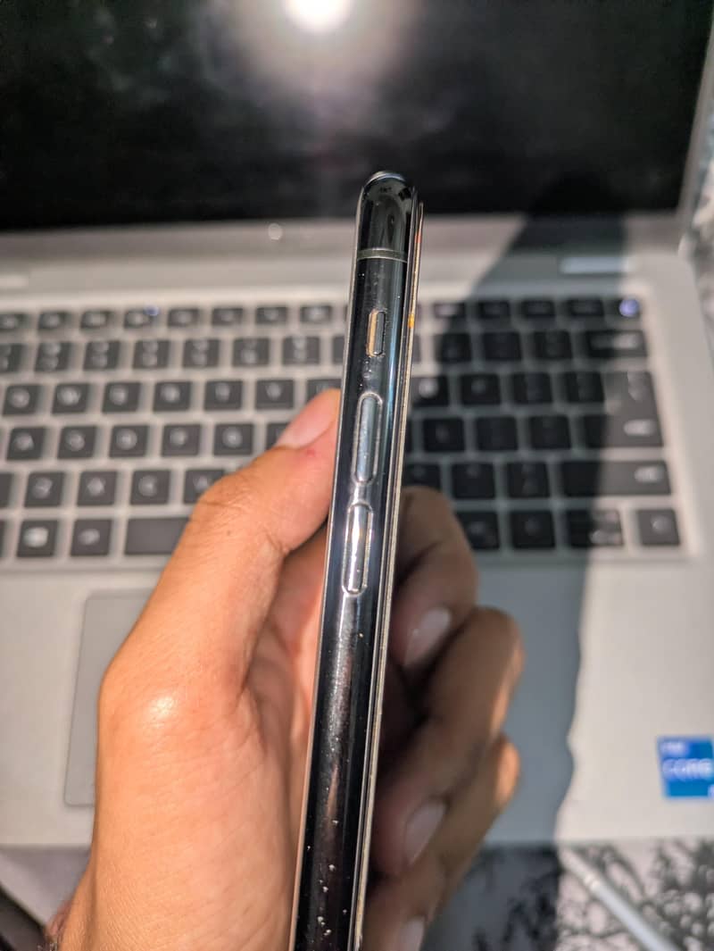 Iphone 11 pro max 5