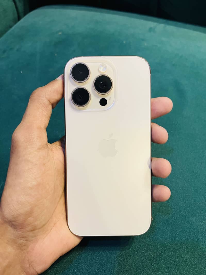 Iphone 16 pro jv 0