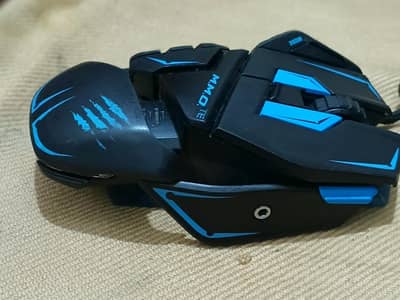Buy 2 get 1 free MadCatz gaming mouse.