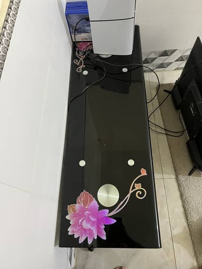 Tv table